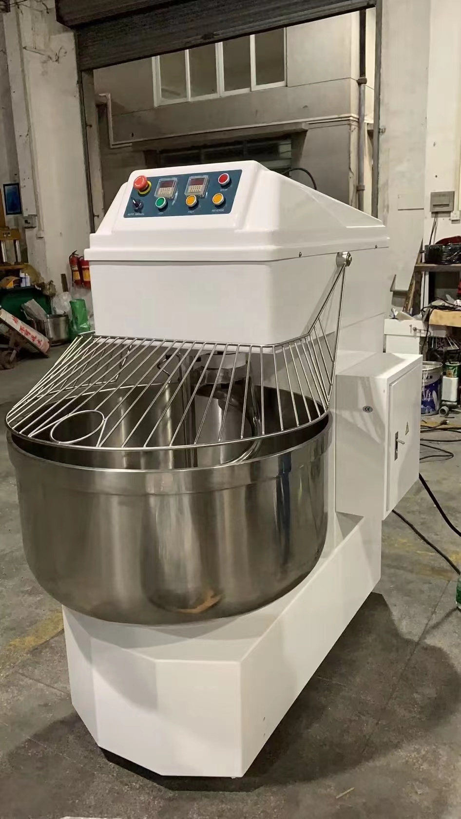 خلاط عجين كهربائي حلزوني للمخا - مراجعة Dough Mixer Machine وسعره